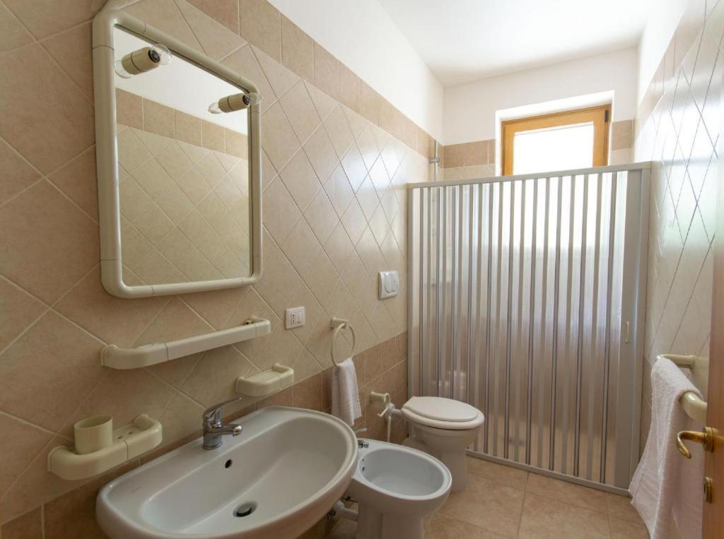Blue Area Apartments - Fromhometosalento Torre dell'Orso Bagian luar foto
